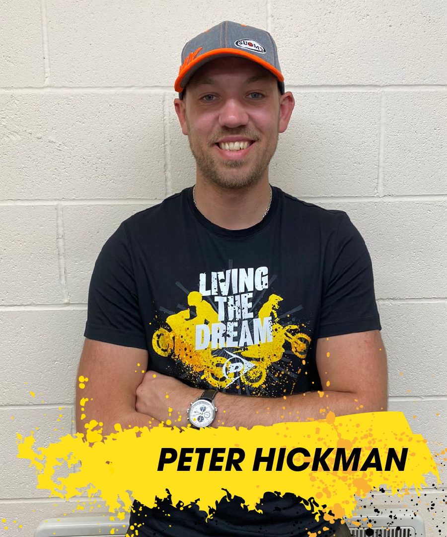 Peter Hickman som bruker Dunlop Living the Dream t-skjorte