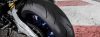 Nahaufnahme des Dunlop SportSmart TT-Reifens auf der Strecke