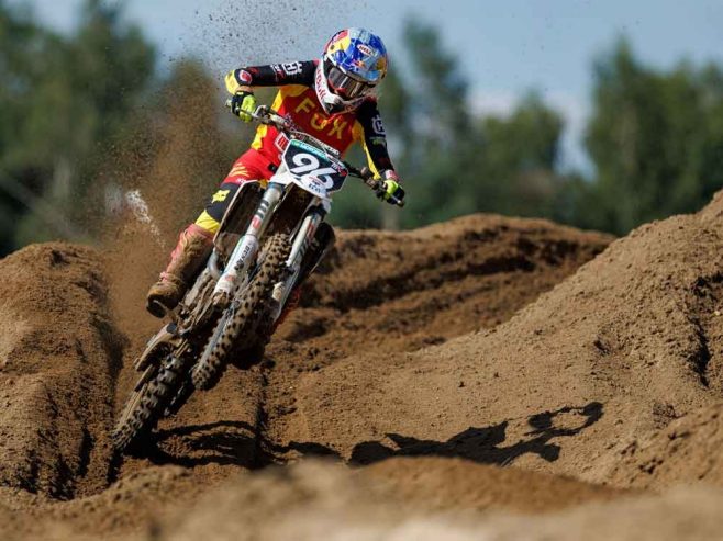 MX2 championship leaders praise performance of “excellent” Dunlop tires.