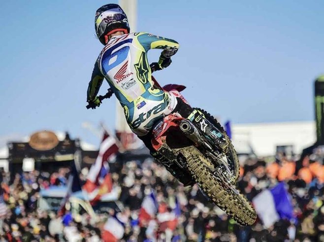 Team Australia leads Dunlop podium domination at 2024 Motocross of Nations.