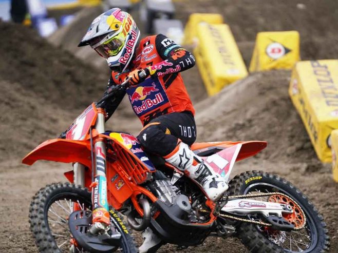 KTM premia Dunlop tra i migliori fornitori.