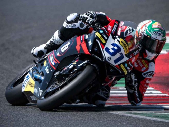 Dunlop supports rising American star Kayla Yaakov in Italian CIV wildcard entry