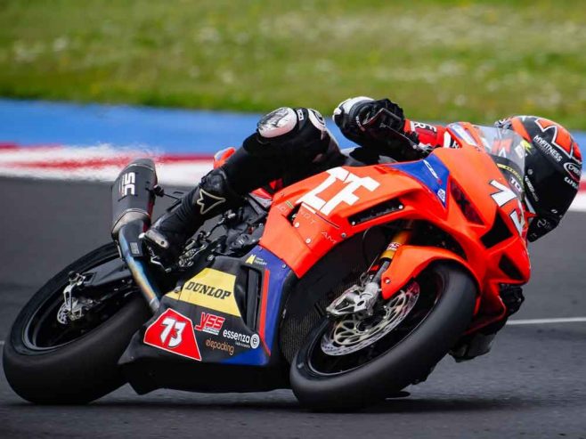 Top riders “very satisfied” with Dunlop tires ahead of CIV season.