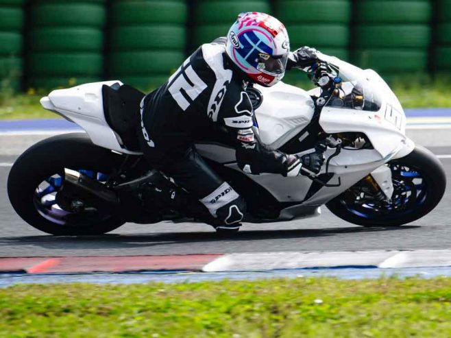 Top riders “very satisfied” with Dunlop tires ahead of CIV season.