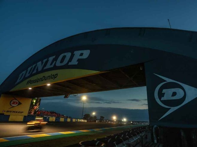 24h Motos: Dunlop teams set the pace at dramatic Le Mans season opener.