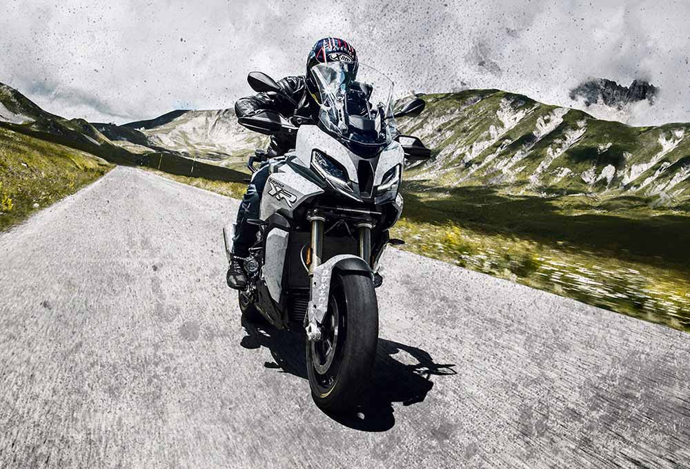 BMW S1000 XR rider on Dunlop MUTANT tyres