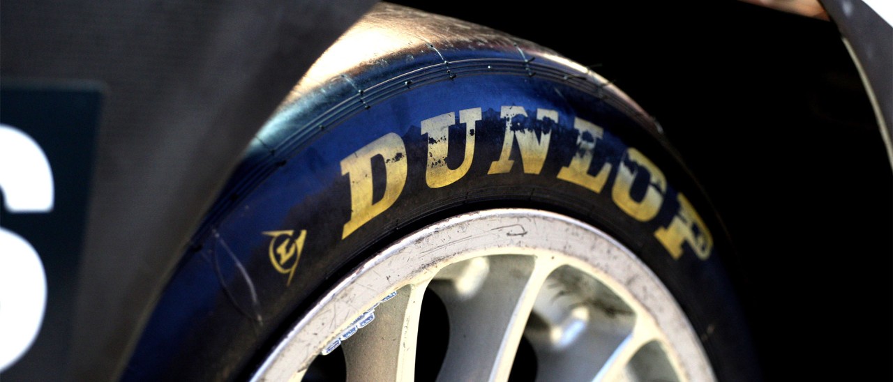 Dunlop tyre tread