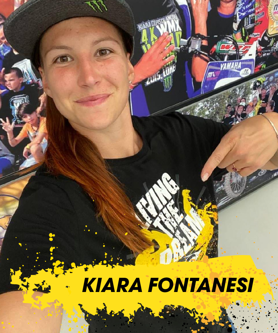 Kiara Fontanesi portant le t-shirt Dunlop Living the Dream